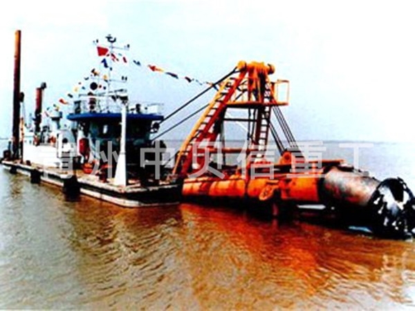 Cutter suction dredger