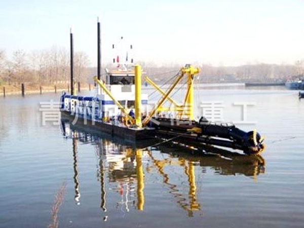 Cutter suction dredger